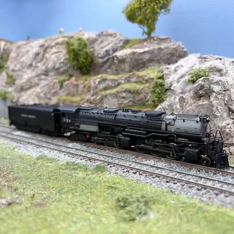 Locomotive à vapeur «Challenger» 3704 classe 3700, tender mazout, «250 ans USA», UP, Ep. III - MINITRIX 16489 - N 1/160 Achat Immédiat