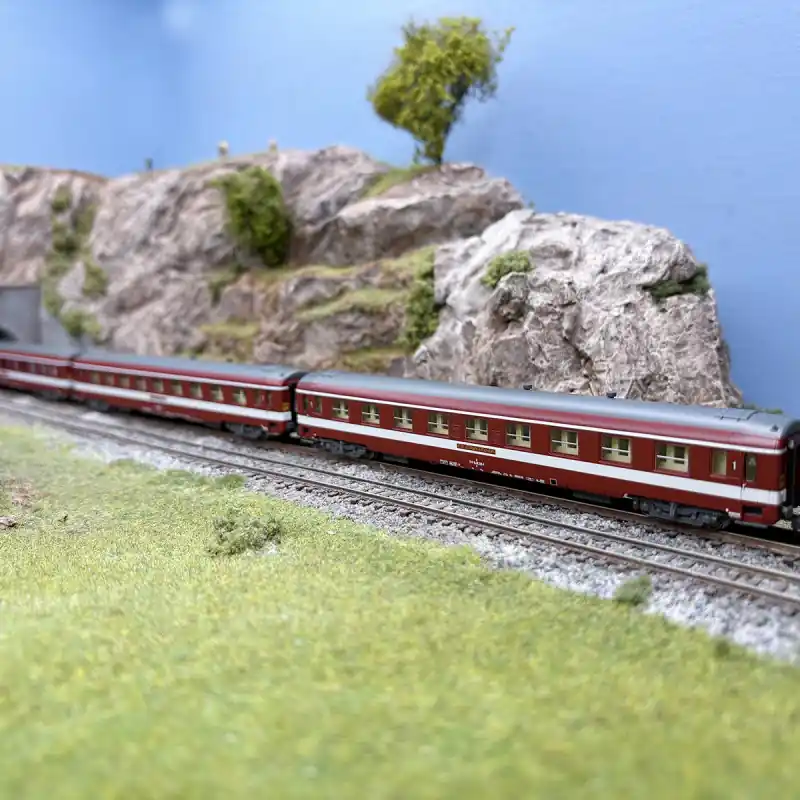 Prix Cassé 3 voitures UIC A9, 1CL, Le Capitole, SNCF, Ep. III et IV - REE NW-155 - N 1/160