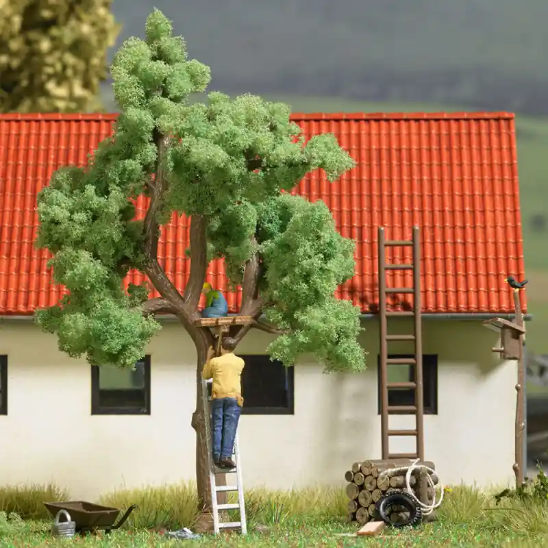 Super Prix Cabane dans les arbres - BUSCH 1834 - HO 1/87