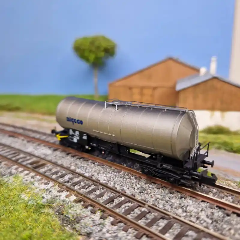 Offre Exclusive Wagon citerne isotherme Uahs, "Algeco", Sncf, Ep IV-V - ARNOLD HN6606- N 1/160