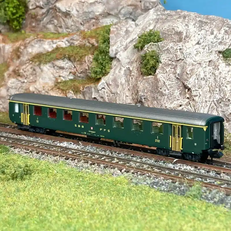 Voiture voyageur EW I, 1CL SBB FFS , Ep IV - PIKO 94380 - N 1/160 Acheter Direct