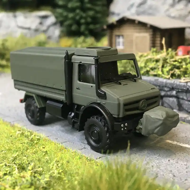 Mercedes Benz, Unimog U5023, véhicule militaire avec treuil - BUSCH 51058 - HO 1/87 Bon Plan