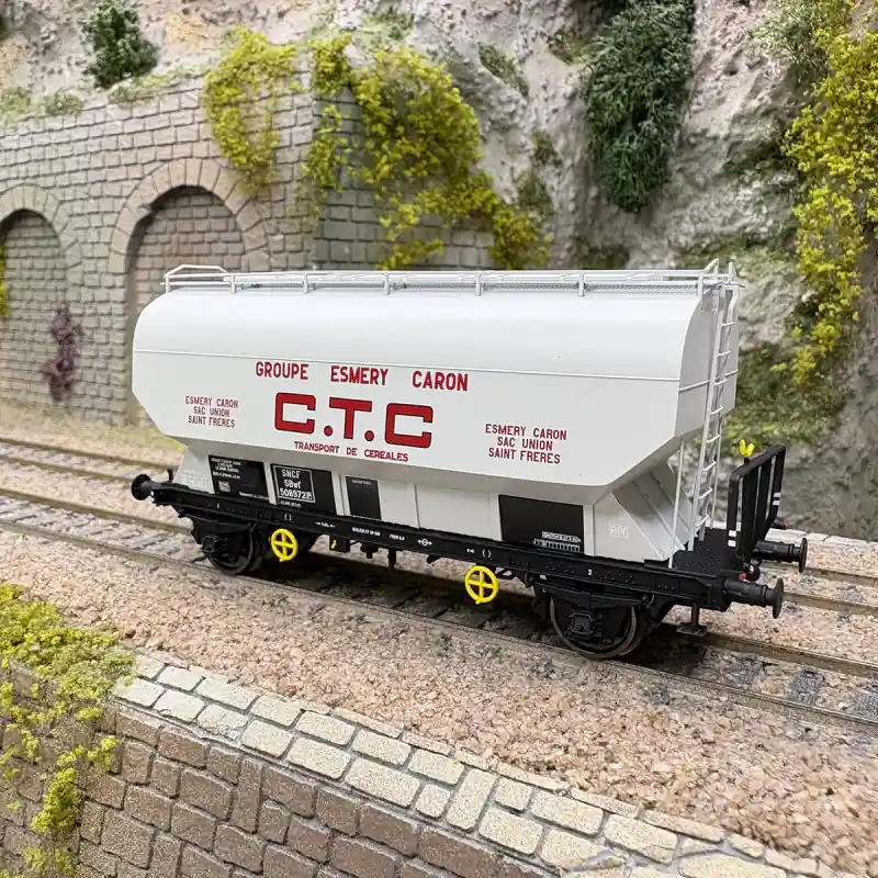 Nouvel Arrivage Wagon céréalier, "Fauvet-Girel", CTC, SNCF, Ep. III - REE MODELES WB-879 - HO 1/87