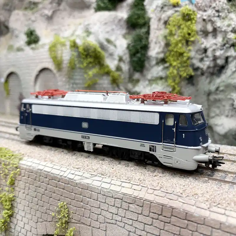Locomotive électrique E10 384, 1967, DB, Ep. III, digital son - MARKLIN 39128 - HO 1/87 Usine Directe