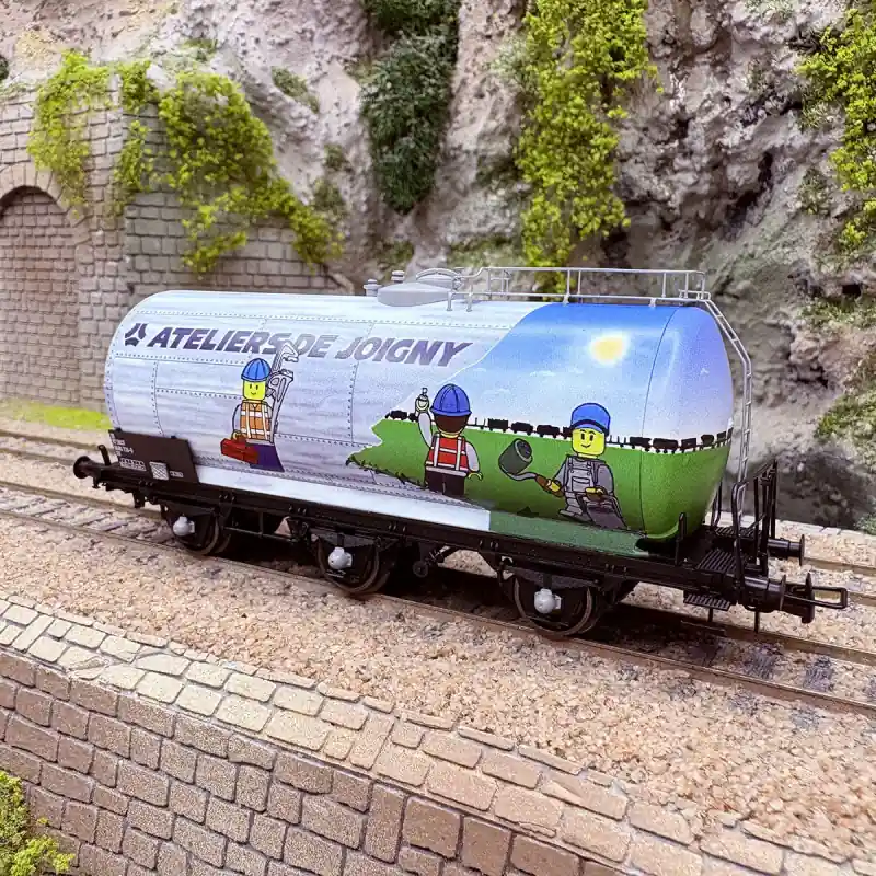 Achat Immédiat Wagon citerne 3 essieux UH, "Atelier de Joigny", VTG, SNCF, Ep. IV - JOUEF HJ6295 - HO 1/87