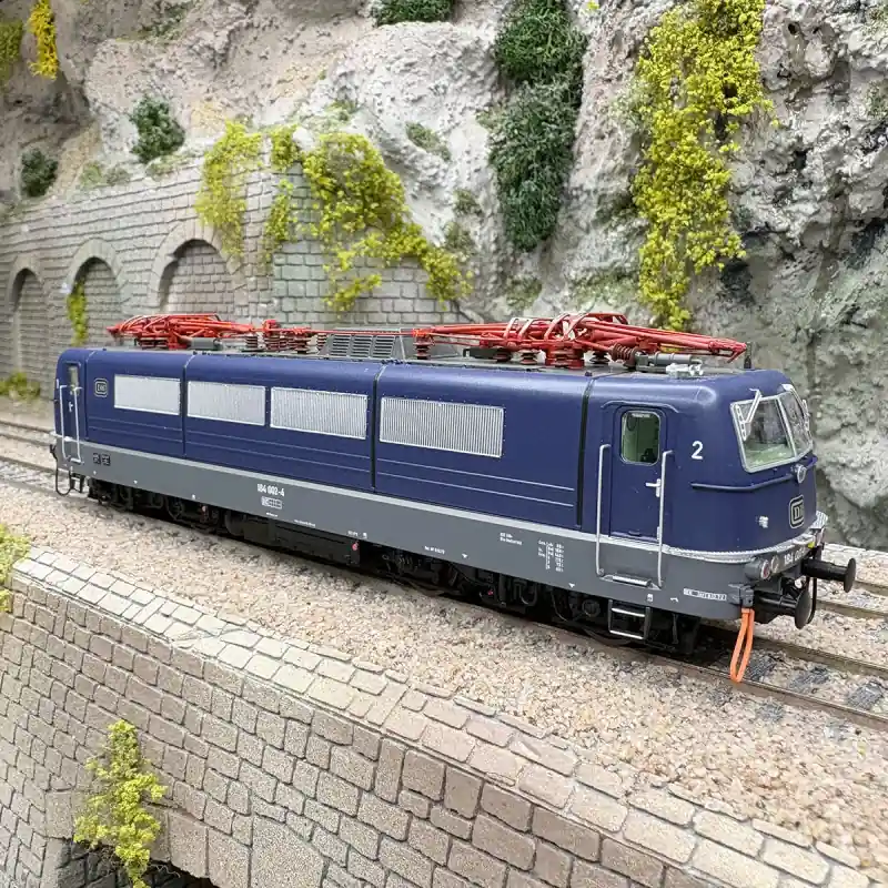 Locomotive électrique 184 002-4, AEG, DB, Ep. IVc, digital AC - LSMODELS 16524 - HO 1/87 Commander Vite