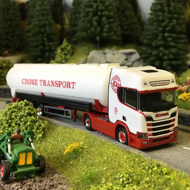 Achat Immédiat Camion semi-remorque à vide, Scania CR 20 HD, Crone Trade and transport - HERPA 319904 - HO 1/87