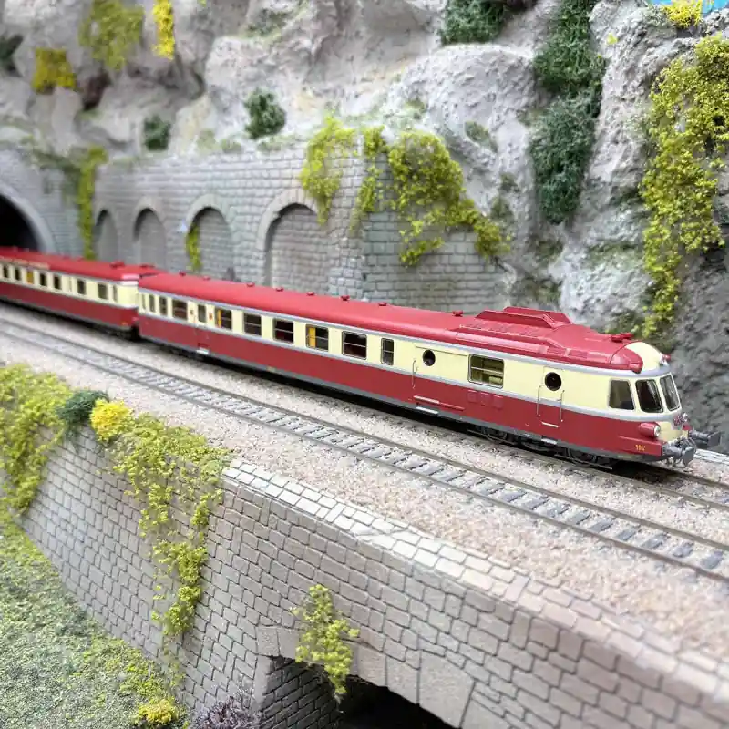 Achat Immédiat Automotrice RGP1, X 2774 + XR 7774, TEE, Noisy le Sec, SNCF, Ep. III et IV, digital son AC - REE MB-257SAC - HO 1/87