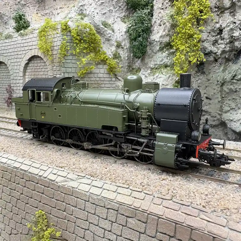 Locomotive à vapeur 5 AT 29, "ex-T16 Prusse", PLM, Ep. II, digital son + fumée, DC/AC - REE MBE-005 - HO 1/87 Vente Directe