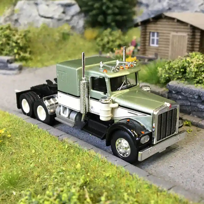 Tracteur Kenworth, W900, vert/blanc, 1977 - BREKINA 86252 - HO 1/87 Offre Du Jour
