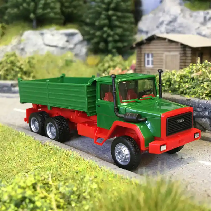 Camion-benne Iveco Hauber, vert - HERPA 320276 - HO 1/87 Authentique