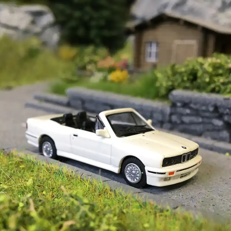 BMW M3 E30, cabriolet, blanc, 1988 - Minichamps 870020231 - 1/87 Bon Marché
