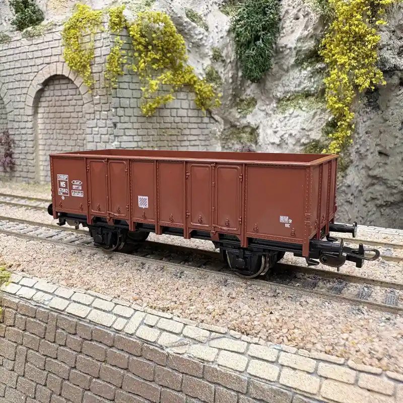 Achetez Aujourd'hui Wagon tombereau haut court de type GTOW, NS, Ep. III - PIKO 54345 - HO 1/87
