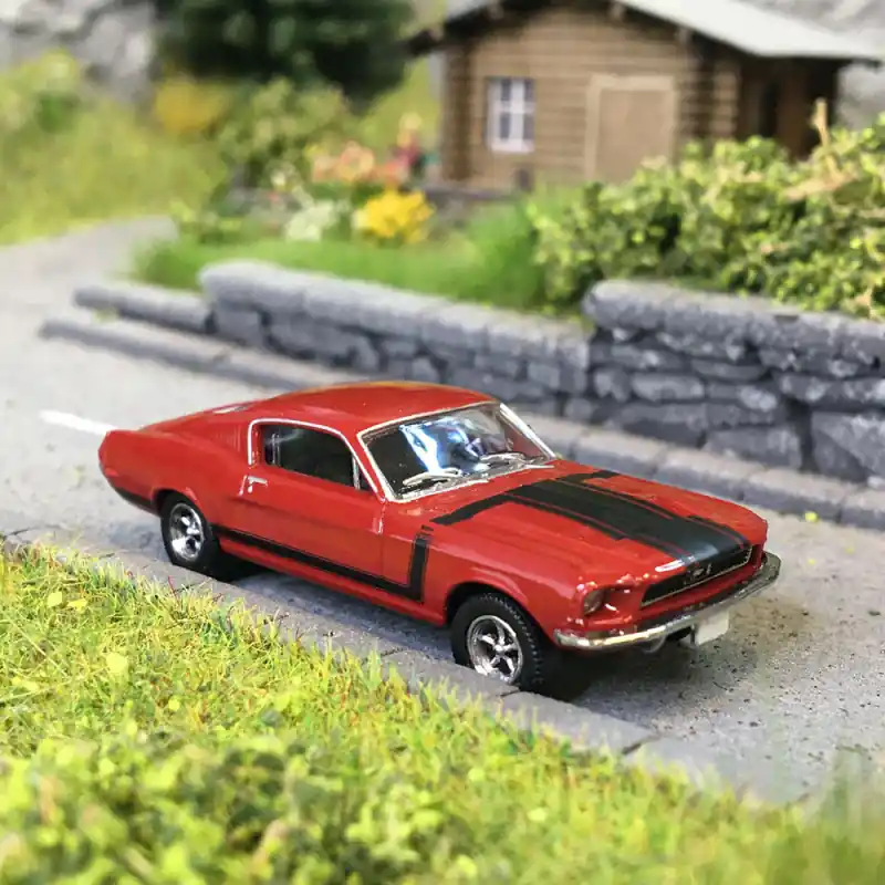 Ford Mustang Fastback, rouge et noir, 1968 - BREKINA 19612 - HO 1/87 Vente Flash