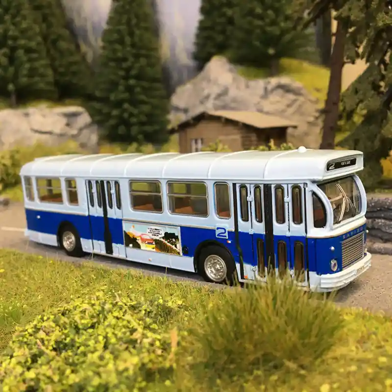 Autobus Saviem SC10, 0-4-4, Le Havre, C.P.T.P. ligne 2, 1965 - SAI 4381 - HO 1/87 Réduction
