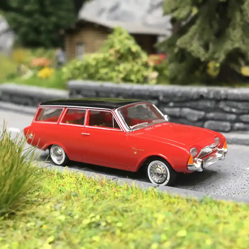 Meilleur Choix Ford Taunus P3 Turnier, rouge / noir, 1964 - BREKINA 19478 - HO 1/87