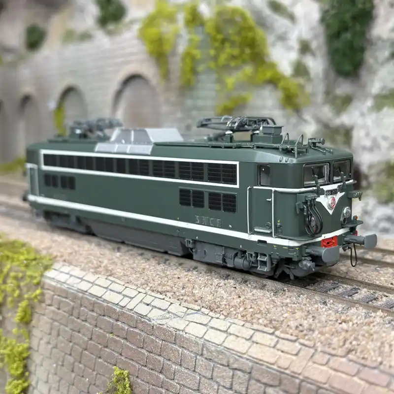 Nouveauté Locomotive électrique BB 8516, Les Aubrais, Sncf, Ep. IV - R37 41047 - HO 1/87