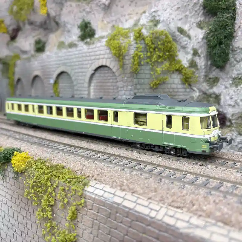Autorail X 2898 jupé, 1CL et 2CL, toit gris "Lyon-Vaise", Sncf, Ep IV digital son - REE MB-230S - HO 1/87 Bon Plan