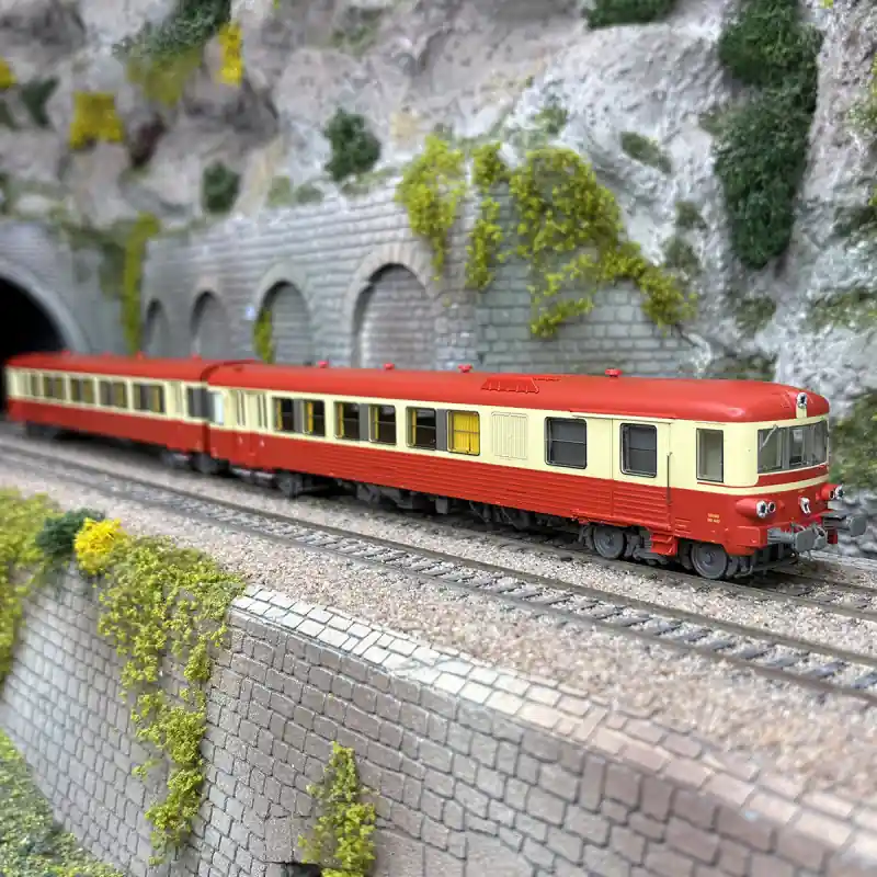 Autorail EAD X4687 + XR8684, Lyon-Vaise, Sncf, Digital Son, Ep. IV - LSMODELS 10039S - HO 1/87 Réduction