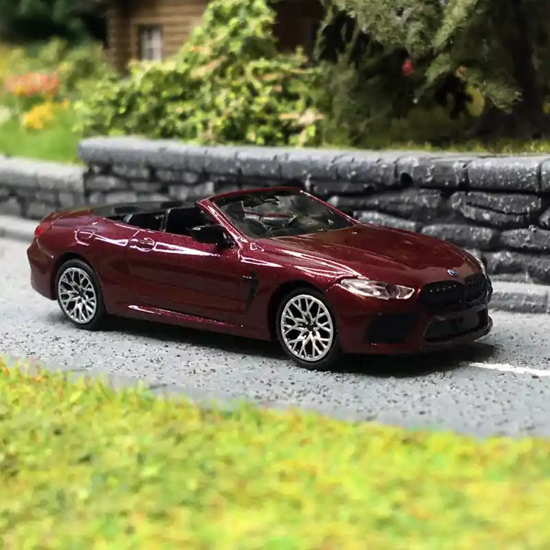 Promotion Saisonnière BMW M8 Competition 2019, Rouge Métallique - Minichamps 870029034 - HO 1/87