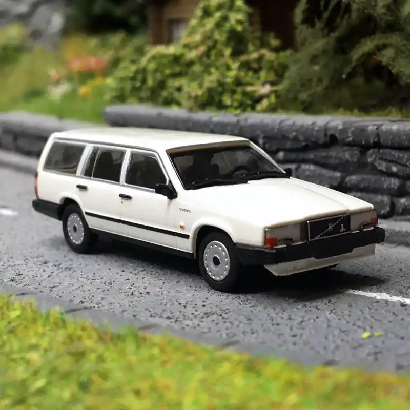 Volvo 740GL Break 1986, Blanc - Minichamps 870171714 - HO 1/87 Super Prix