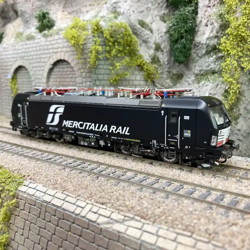 Locomotive électrique Vectron MS, MRCE / Mercitalia Rail, Ep. VI - LSMODELS PI90000DC- HO 1/87 Prix Choc