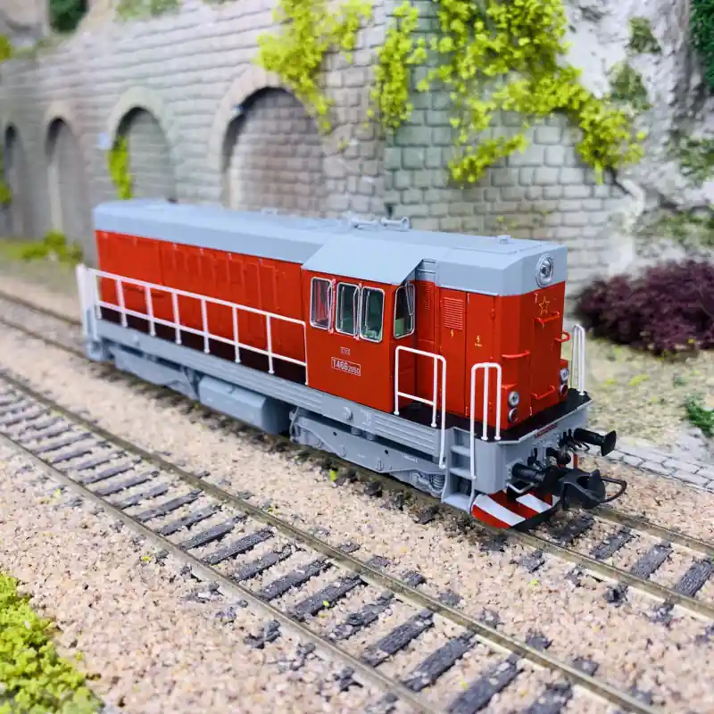 Meilleur Choix Locomotive diesel T 466 2050, CSD, 3R Ep IV - ROCO 7320003 - HO 1/87