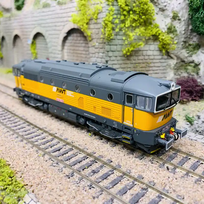 Vente Flash Locomotive diesel série D.753 706-1, AWT, Ep V-VI - RIVAROSSI HR2928 - HO 1/87