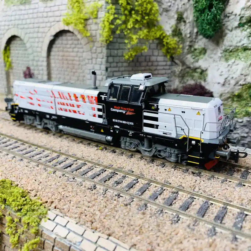 Locomotive diesel de la Rail Traction Company, Ep VI - RIVAROSSI HR2898 - HO 1/87 Super Prix