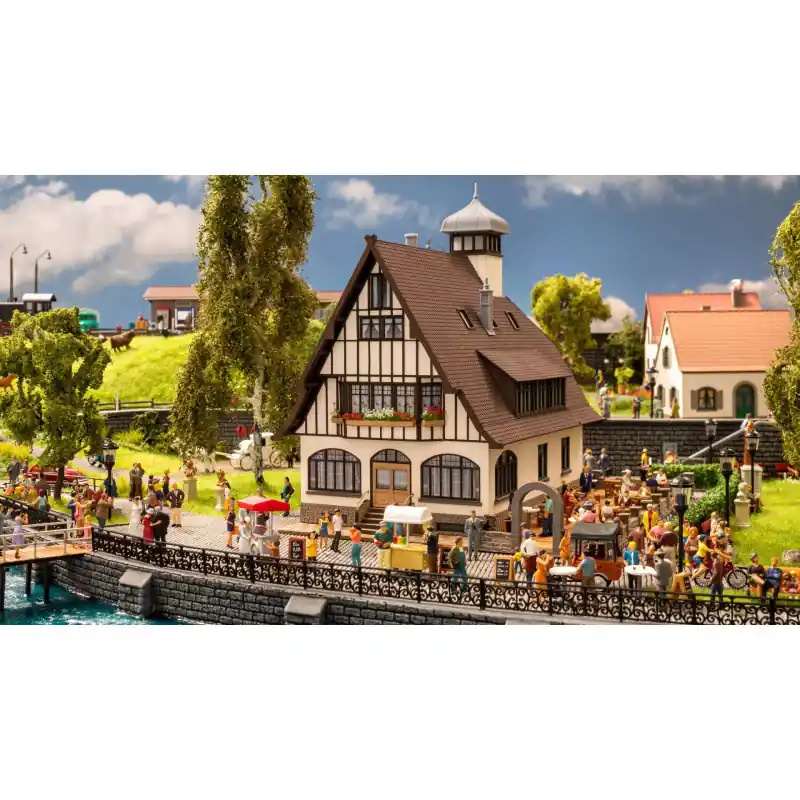 Auberge avec terrasse - NOCH 66401 - HO 1/87 Bon Plan
