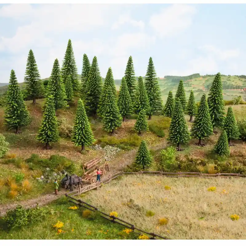 Marque 50 sapins épicéas 5 à 14 cm de haut - NOCH 26826