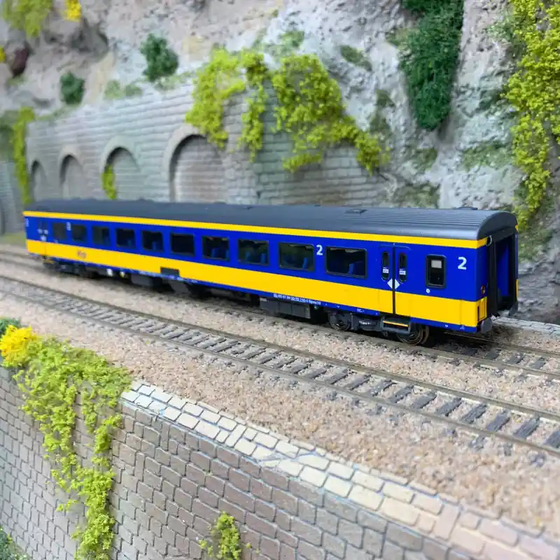 Voiture ICRMH BPMZ10 2CL "AMRO", NS, Ep VI - LSMODELS 44233 - HO 1/87 Remise
