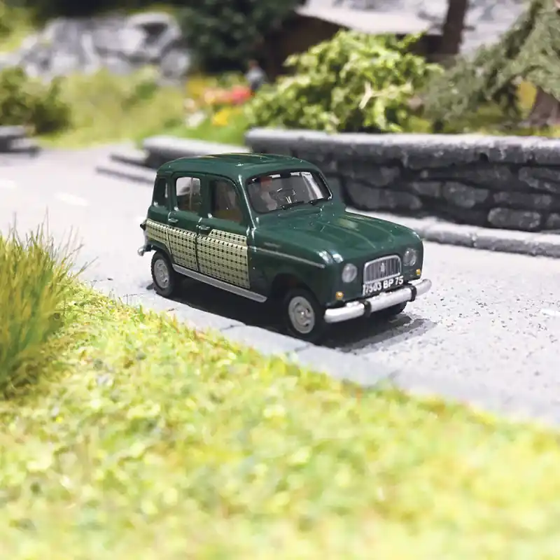 Renault 4L "Parisienne", verte, avec personnages - WIKING SAI 1645 Prix Choc