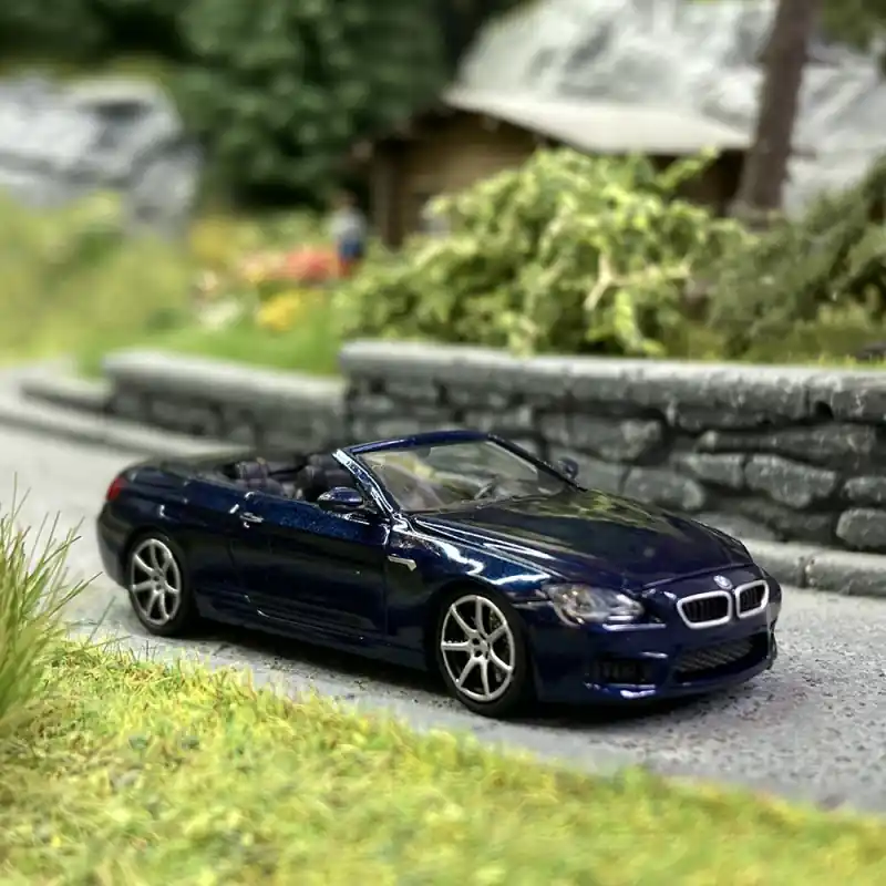 BMW M6 Cabriolet 2015 Bleu métal - MINICHAMPS 870 027330 - HO 1/87 Bon Plan