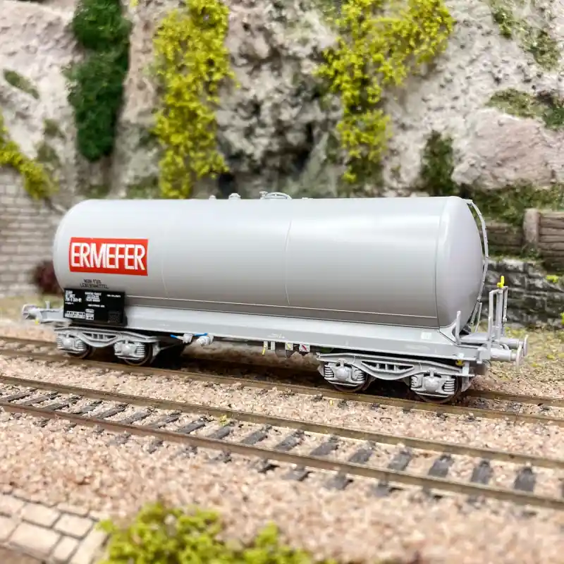 Wagon citerne ANF courte, bogie Y 25 "Ermefer", Sncf, Ep IV et V - REE WB588 - HO 1/87 Paiement Sécurisé