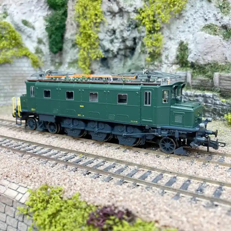 Acheter En Ligne Locomotive électrique Ae 3/6I 10639 SBB CFF, Ep V digital son 3R - ROCO 78088 - HO 1/87