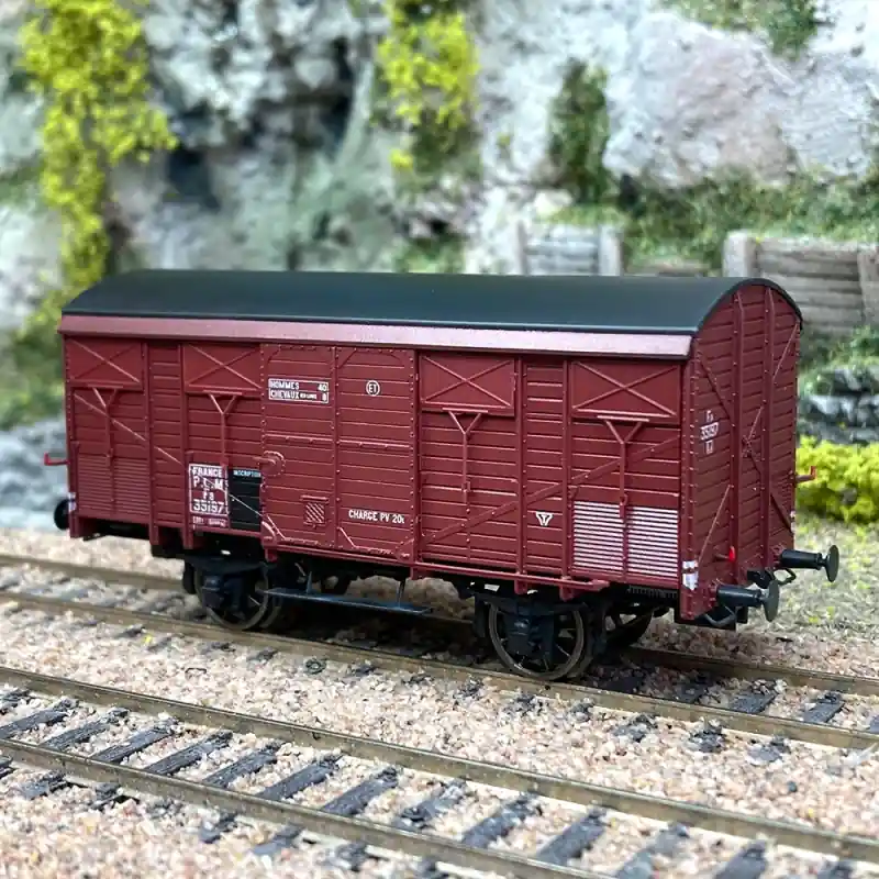 Commander Maintenant Wagon couvert primeur rouge Sideros PLM 20T, Ep II - REE WB736 - HO 1/87