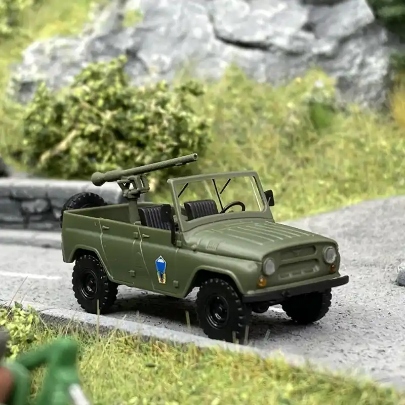 Expédié Aujourd'hui Véhicule Militaire UAZ 469 avec mitraillette - BUSCH 52111 - HO 1/87