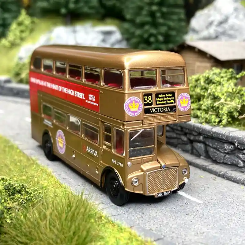 Quantité Limitée Bus Londonnien deux étages Golden Jubilee -HO 1/87-BREKINA 61106