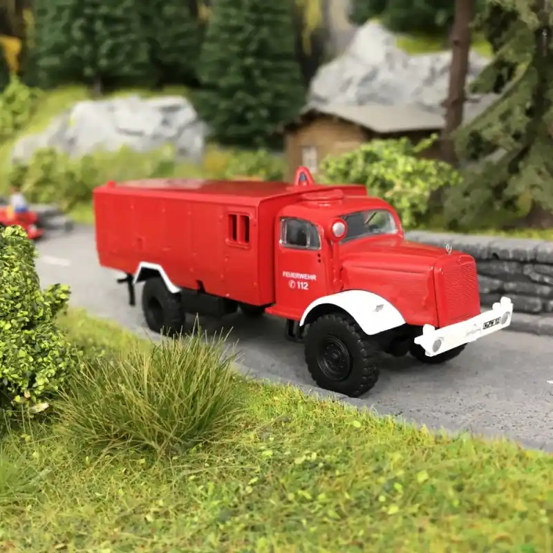Offre Du Jour Camion Mercedes LG 315 LF Pompiers-HO 1/87-SCHUCO 452649600