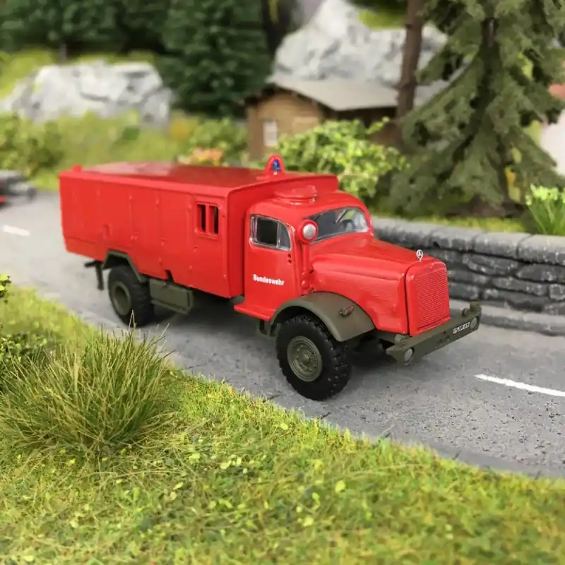 Soldes Camion Mercedes LG 315 TLF 2400 Pompiers-HO 1/87-SCHUCO 452658600