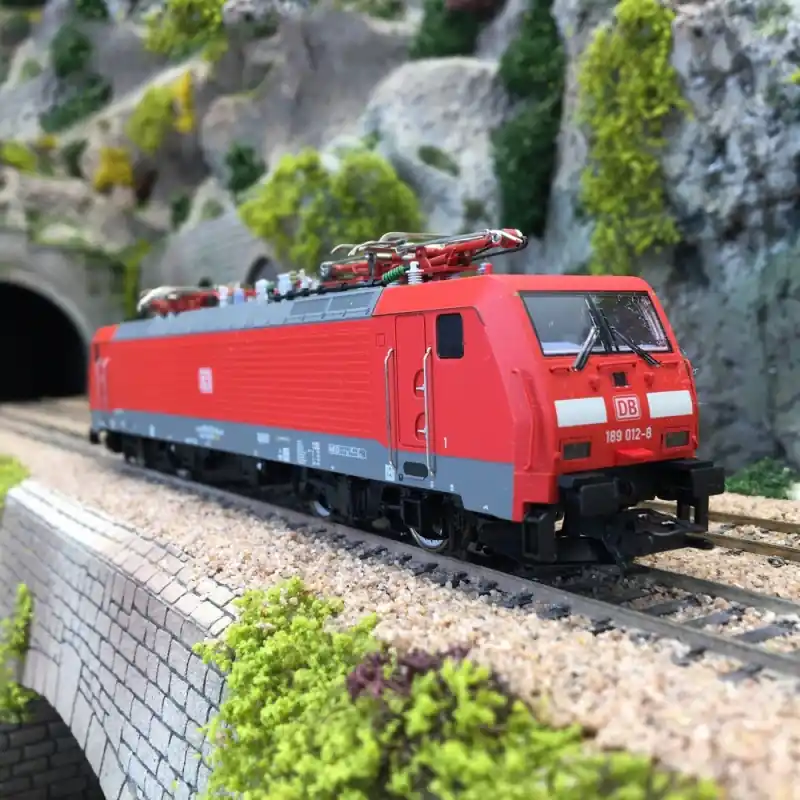 Must-Have Locomotive 189 012-8 DB Ep VI digital son 3R-HO 1/87-MARKLIN 39866