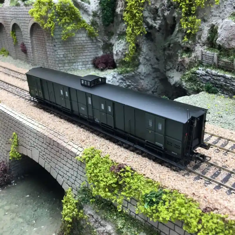 Fourgon à Bogies + Vigie Ex PLM Ep III SNCF-HO 1/87-REE VB349 Vente Flash
