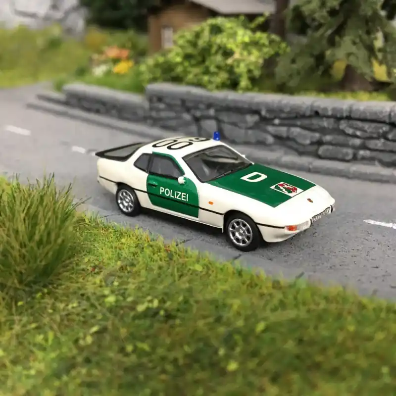 Porsche 924 "Polizei"-HO 1/87-SCHUCO 452650000 Super Prix