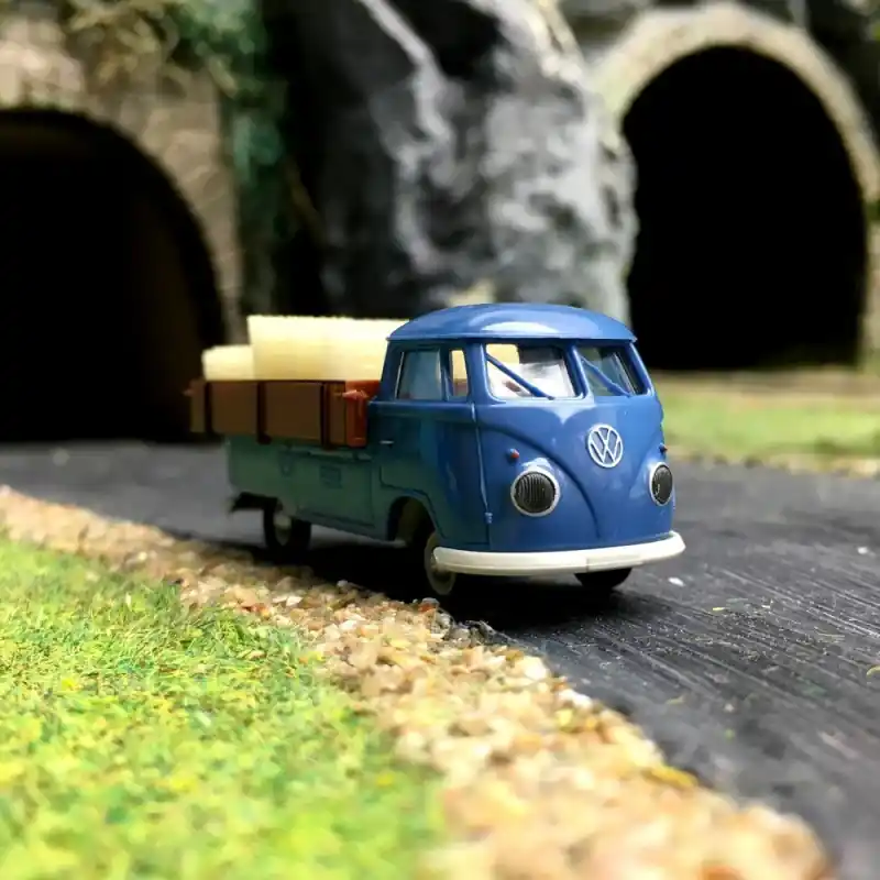 Petit Prix Combi VW T1b pick-up Simple Cabine-HO-1/87-BREKINA 32973