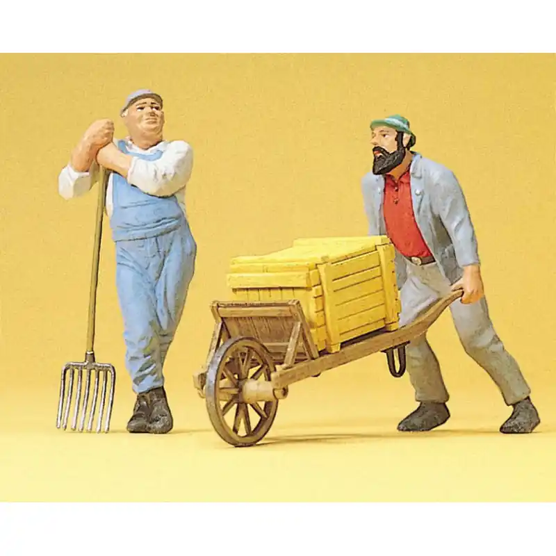 Retour Gratuit Ouvriers avec une brouette, appuyés sur une fourche - PREISER 45020 - G 1/22.5