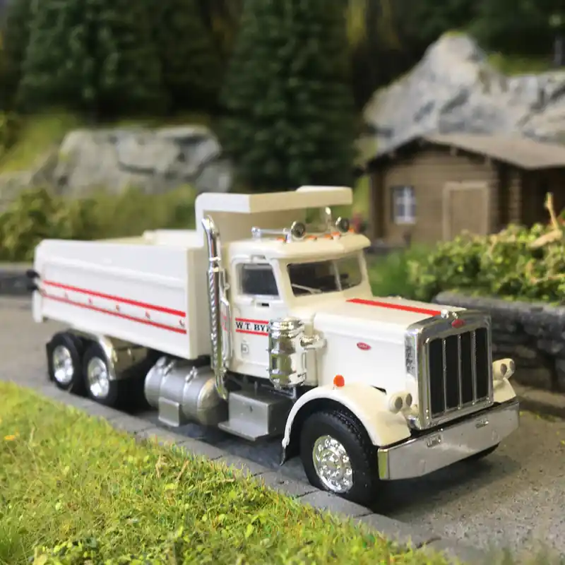 Offre Spéciale Peterbilt 359, benne, W.T.Byler, 1973 - BREKINA 86293 - HO 1/87