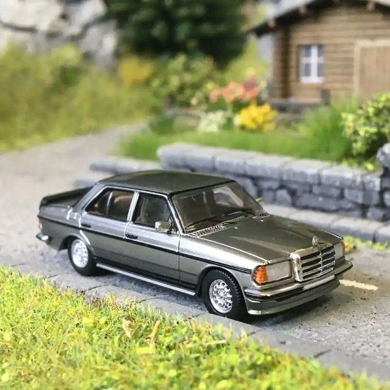 Offre Limitée Mercedes, W123 AMG, gris, 1980 - PCX 871560 - HO 1/87