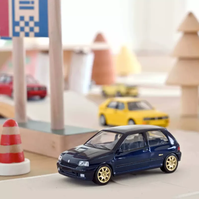 Voiture miniature 1/43 Renault Clio Williams 1993 Jet-car Norev display Commander Maintenant