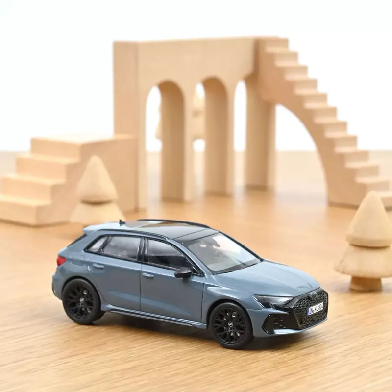 Certifié Voiture miniature collection 1/43 Audi RS 3 2025 Gris Kemora Norev 830120